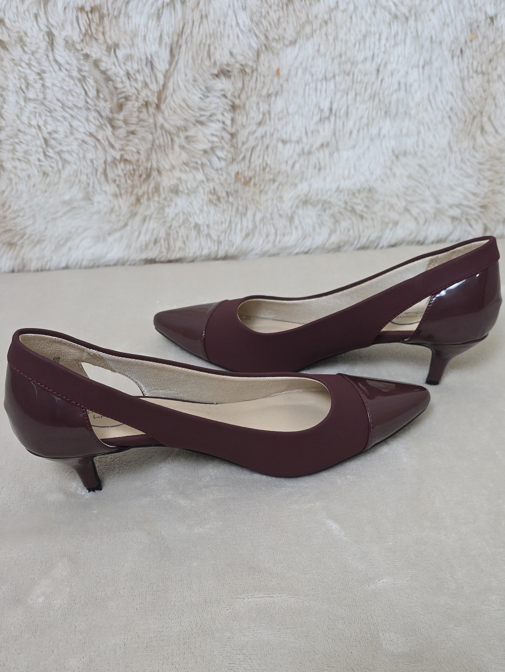 NWOT Simply Comfort Lifestyle Burgundy Slingback Kitten Heel Pumps Women's 9.5W - Picture 2 of 12